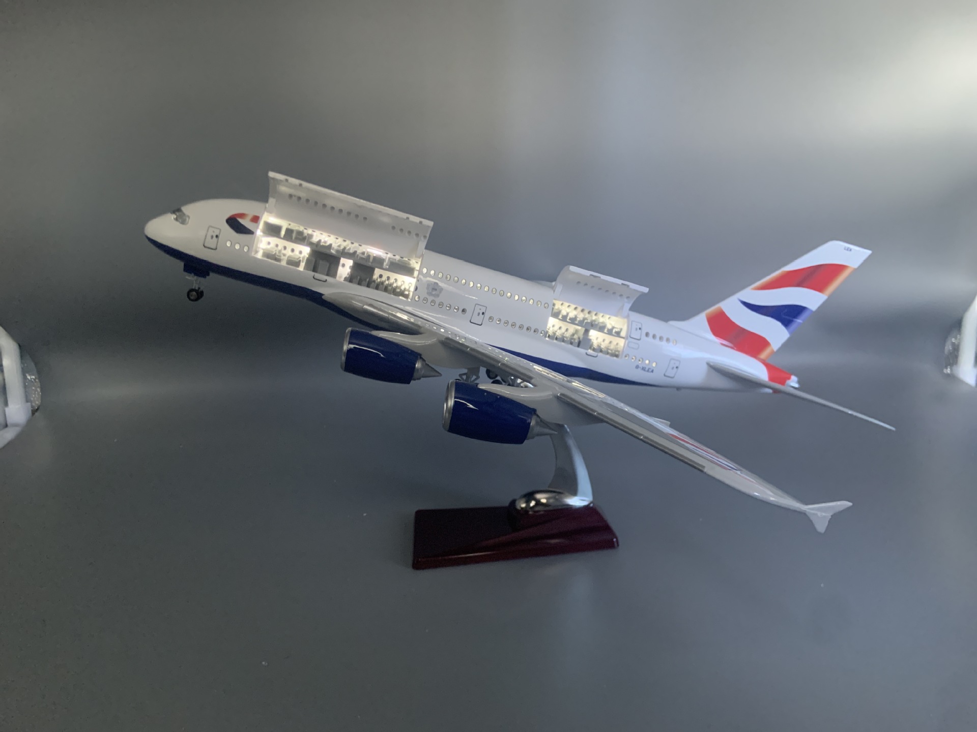 Modelo de Avião em Escala 46CM - Outdoor Furniture Glider avaliação e preço